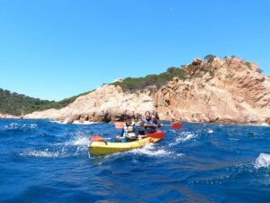 kayak tour from Barcelona to Costa Brava with waves and sun